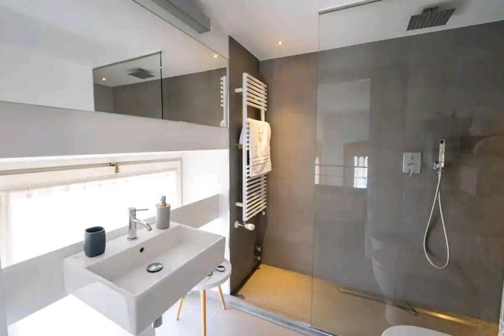 Loft Luxury - Piazza Castello Porta Susa Apartamento Turín
